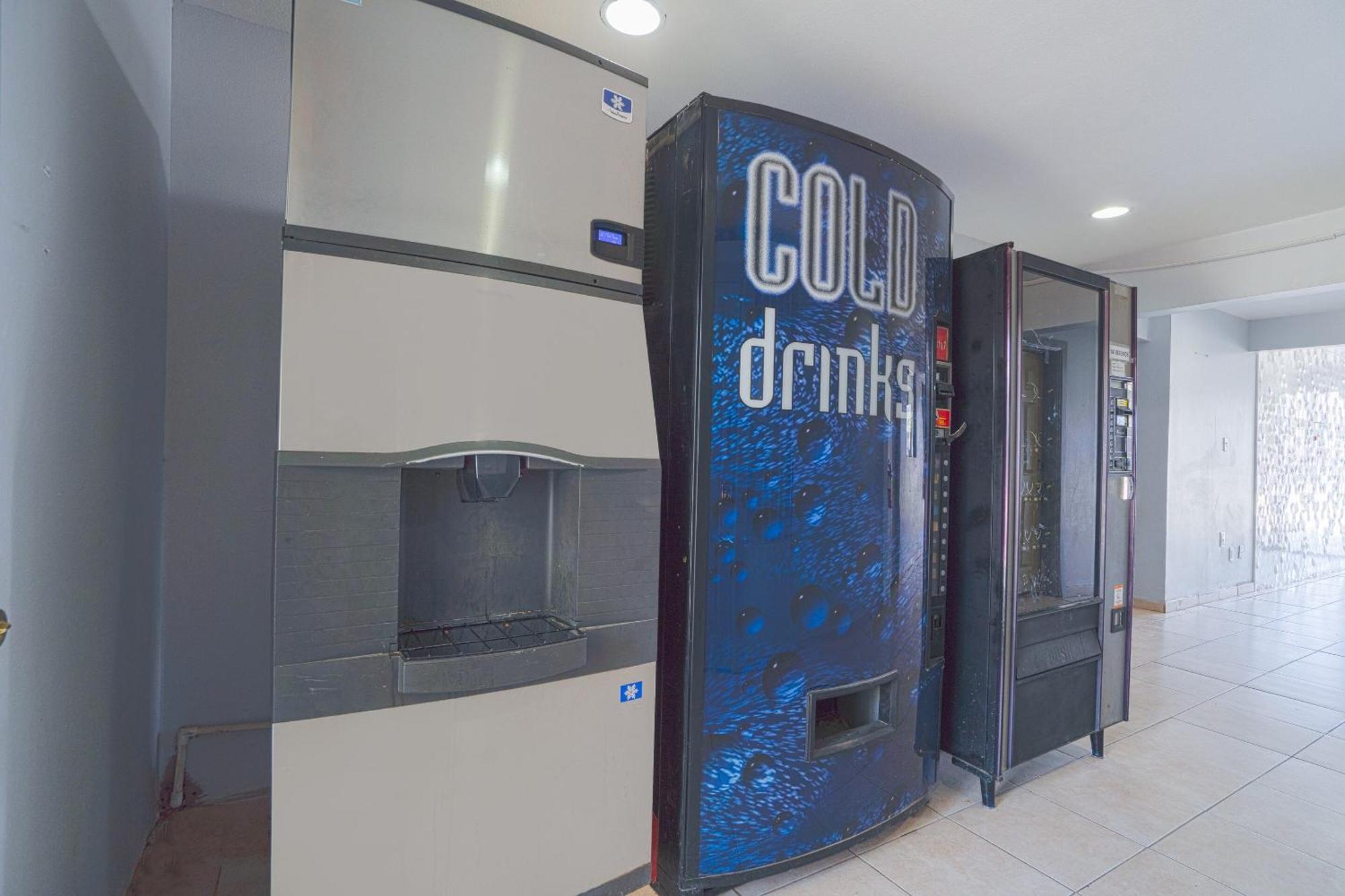 Oyo Hotel ميدلاند المظهر الخارجي الصورة